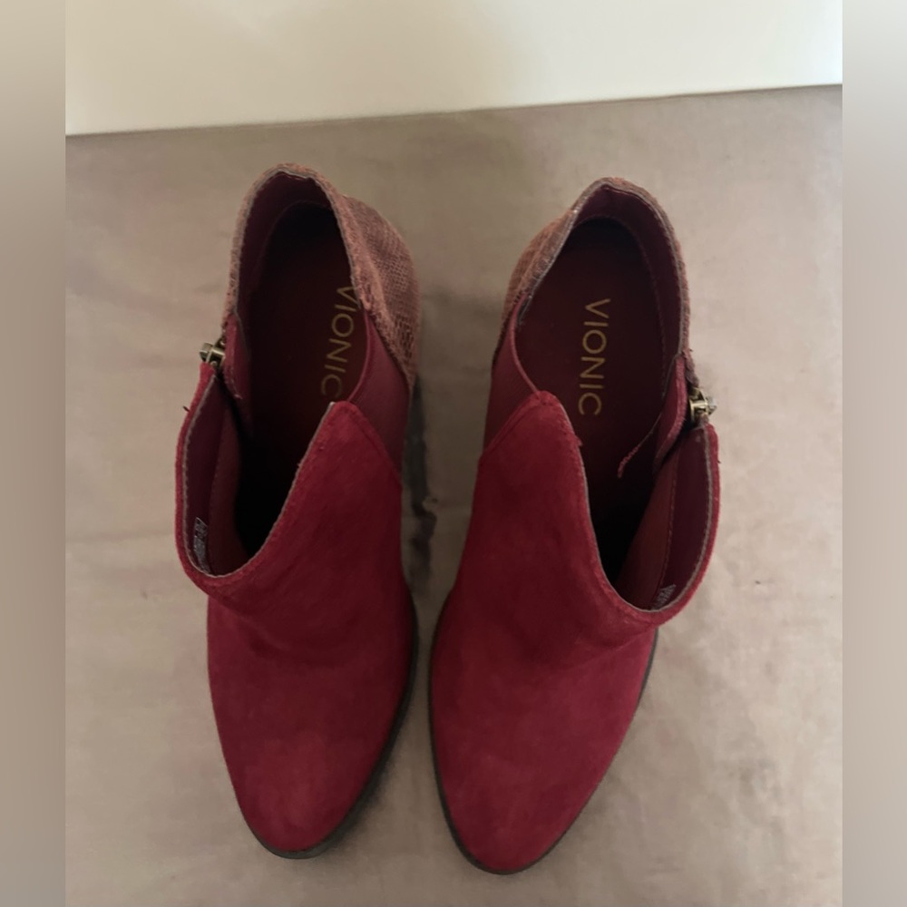 Vionic Anne heeled booties - Picture 8 of 9